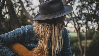 Stu Larsen | Di 20. Oktober 2026 | Musikcafe im X-TRA, Zürich