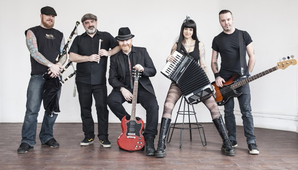 The Mahones