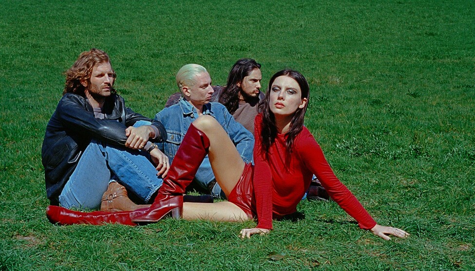 Wolf Alice teilen neue Single "White Horses"
