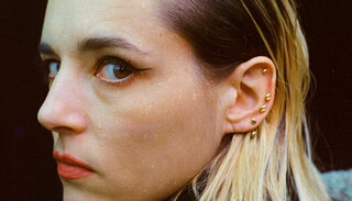 Tickets gewinnen: Jehnny Beth (fr/uk) in Zürich